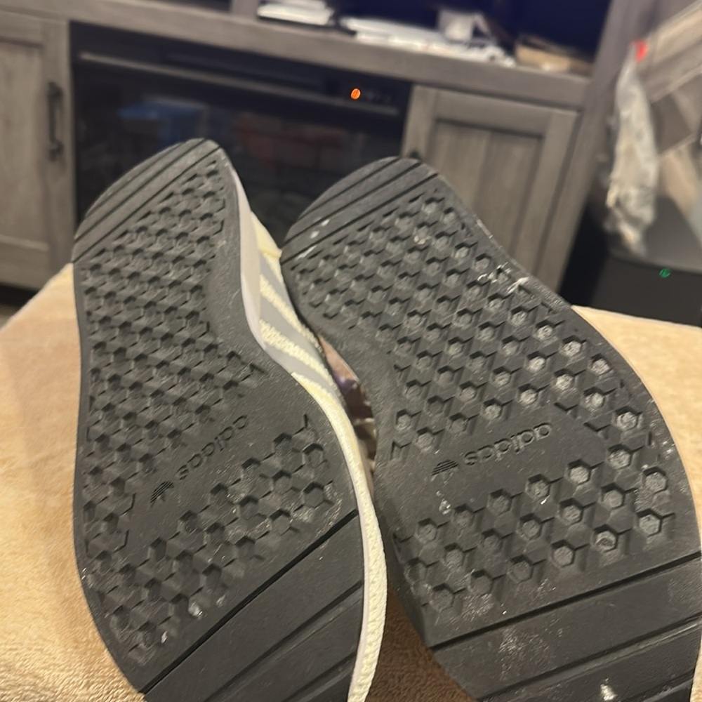 Adidas - Picture 3 of 3